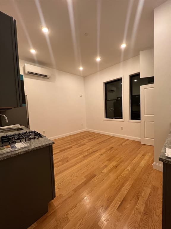52 Washington Ave #409 photo 5