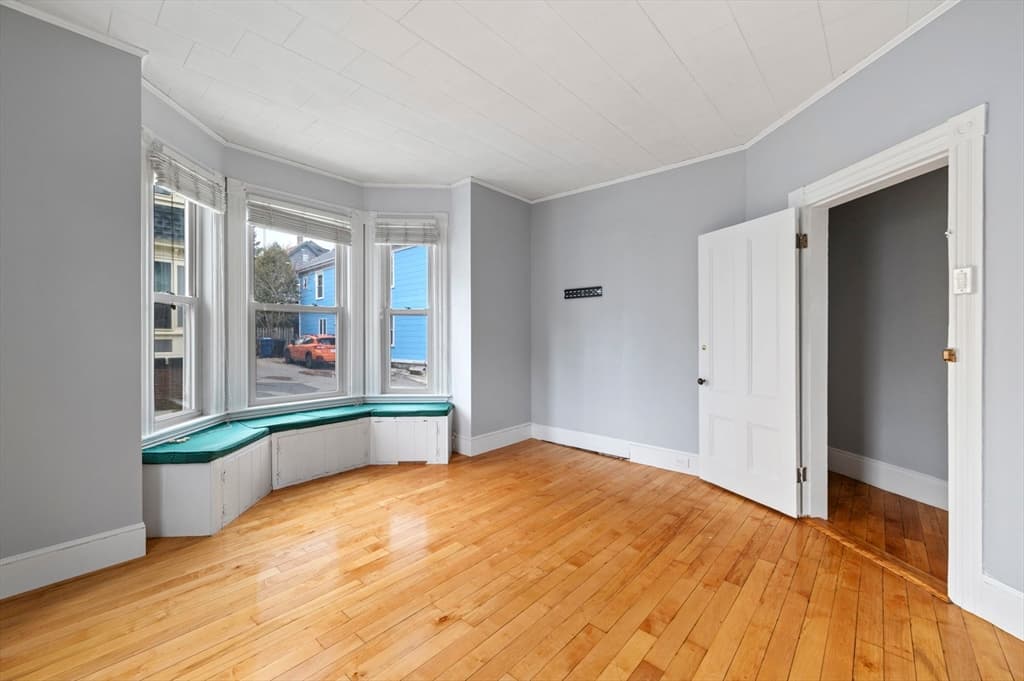 7 Randall St #1 photo 5