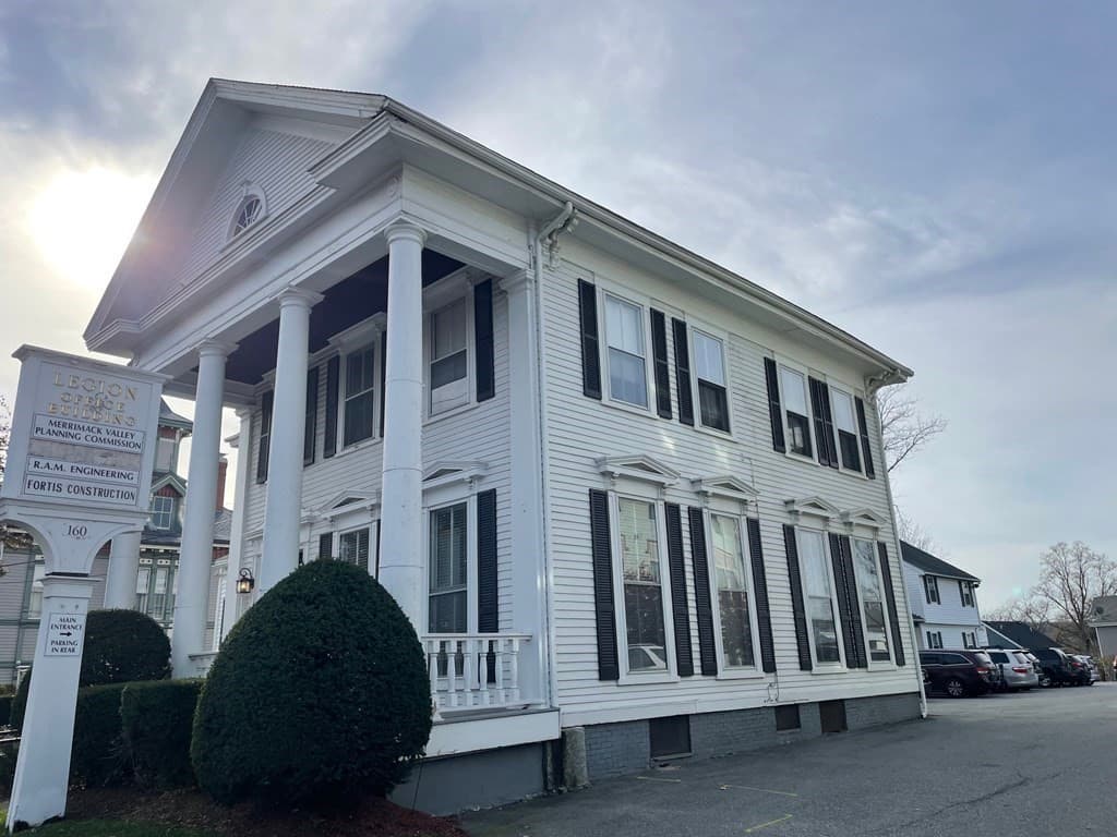 160 Main St #7