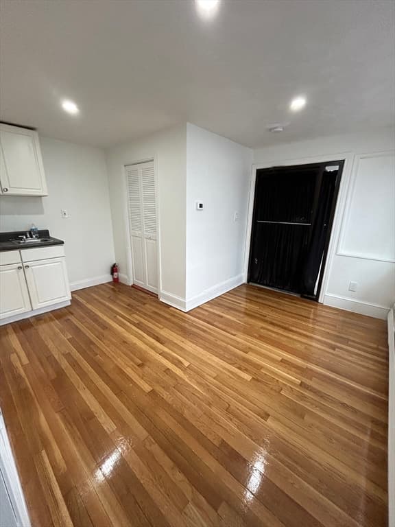 1 Torrey St #2 photo 4