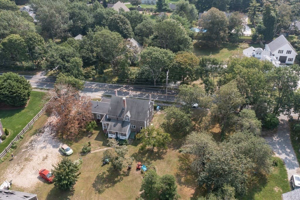 172 Old Main St