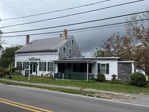172 Old Main St