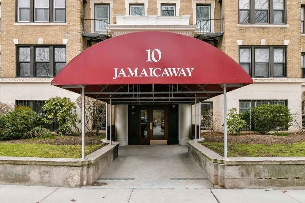 10 Jamaicaway #17