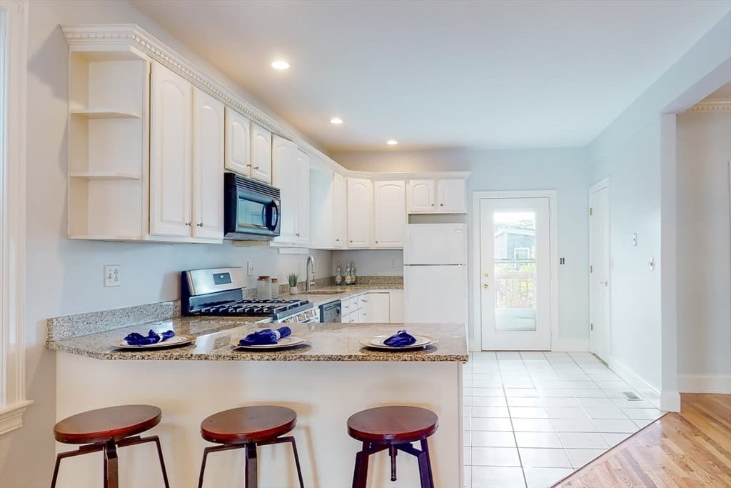 87 Old Harbor St #1 photo 5