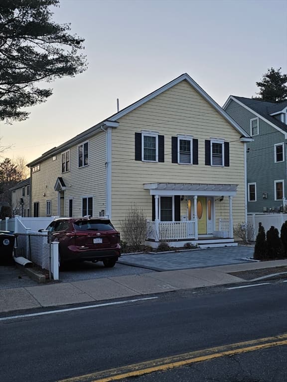 14 Thomas St #14
