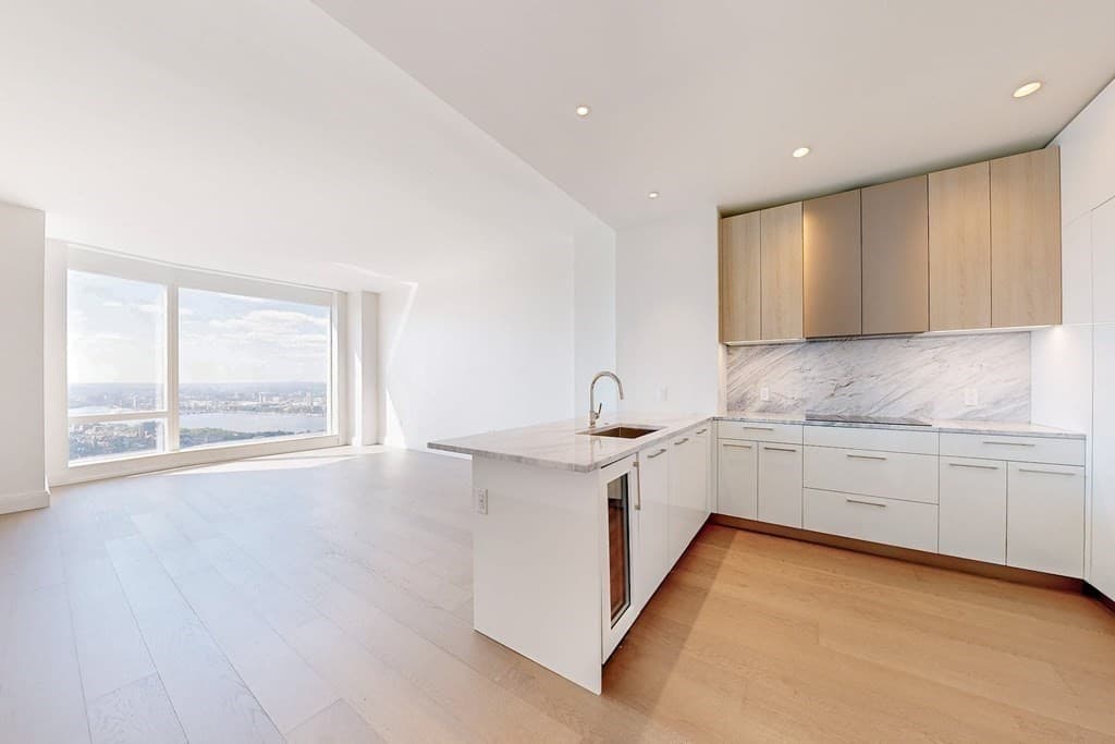 240 Devonshire Street #4305 photo 2