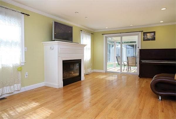 1593 Centre St photo 3