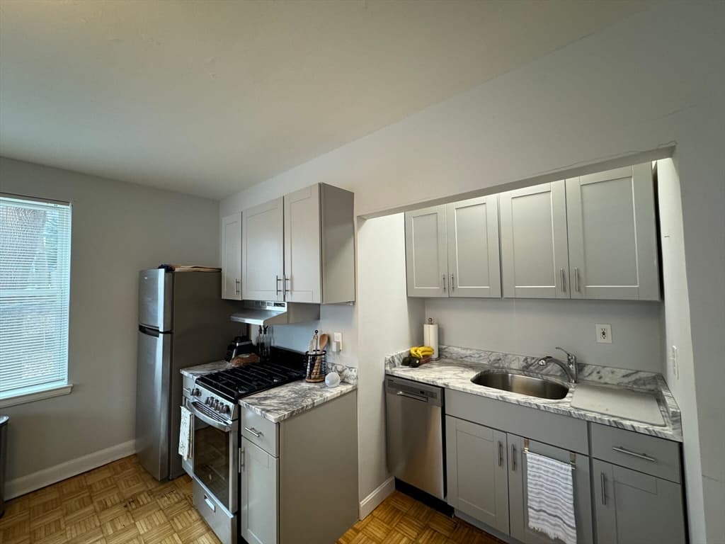 42 Dean Rd #T2 photo 3