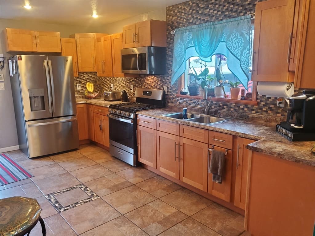 147 Denver photo 3
