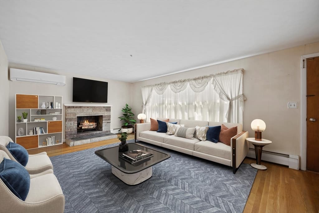 14 Simeon Ave photo 2