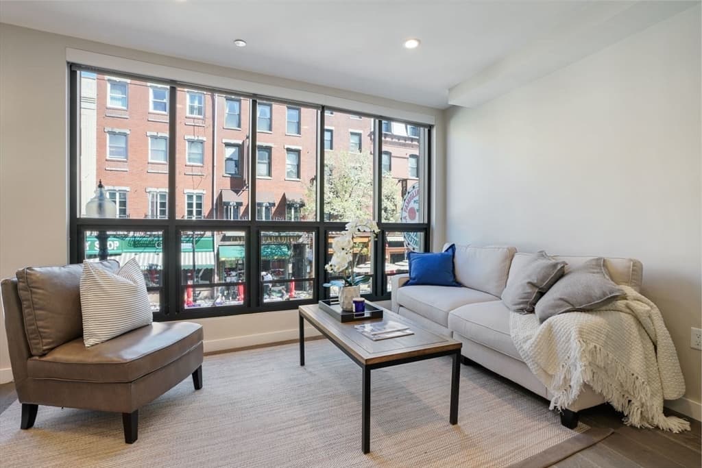 244 Hanover St #210 photo 5