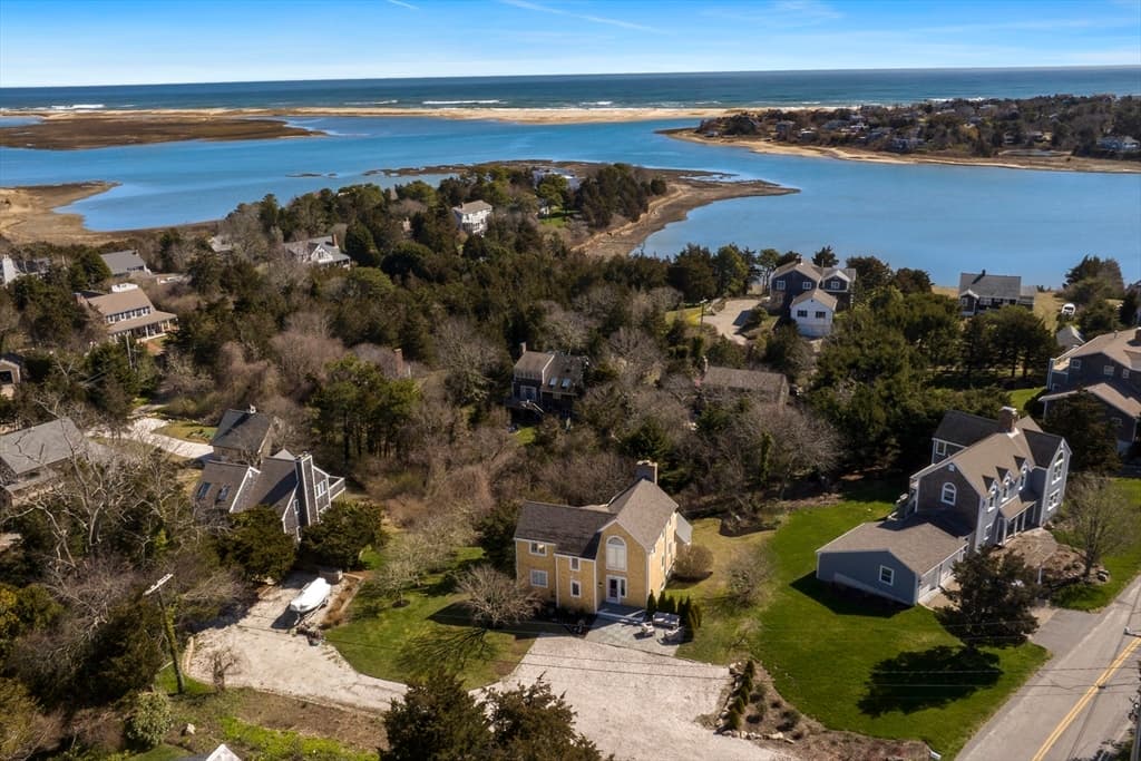 3 Harbor Rd