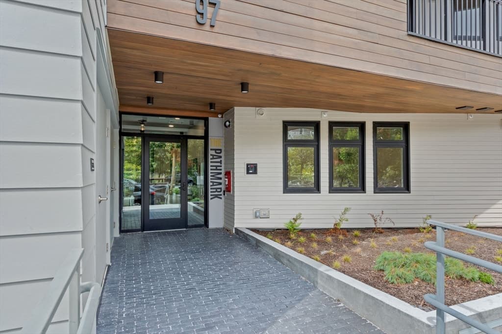 97 Elmwood Street #307 photo 2