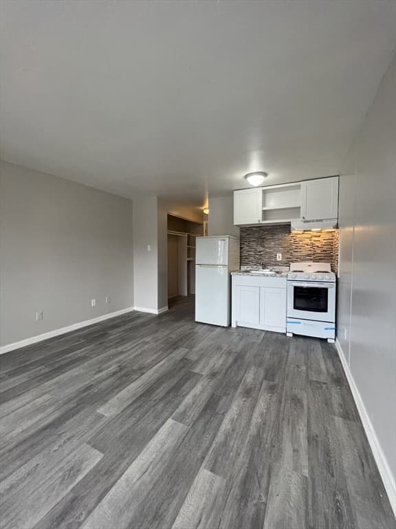 1159 Dwight Street #C photo 2