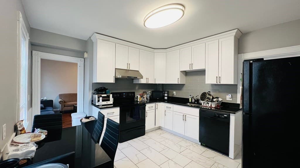 60 Fiske St #2 photo 2