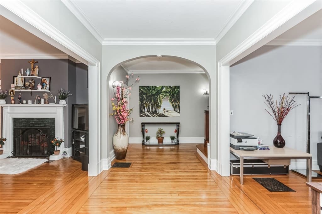 35 Somerset St photo 3