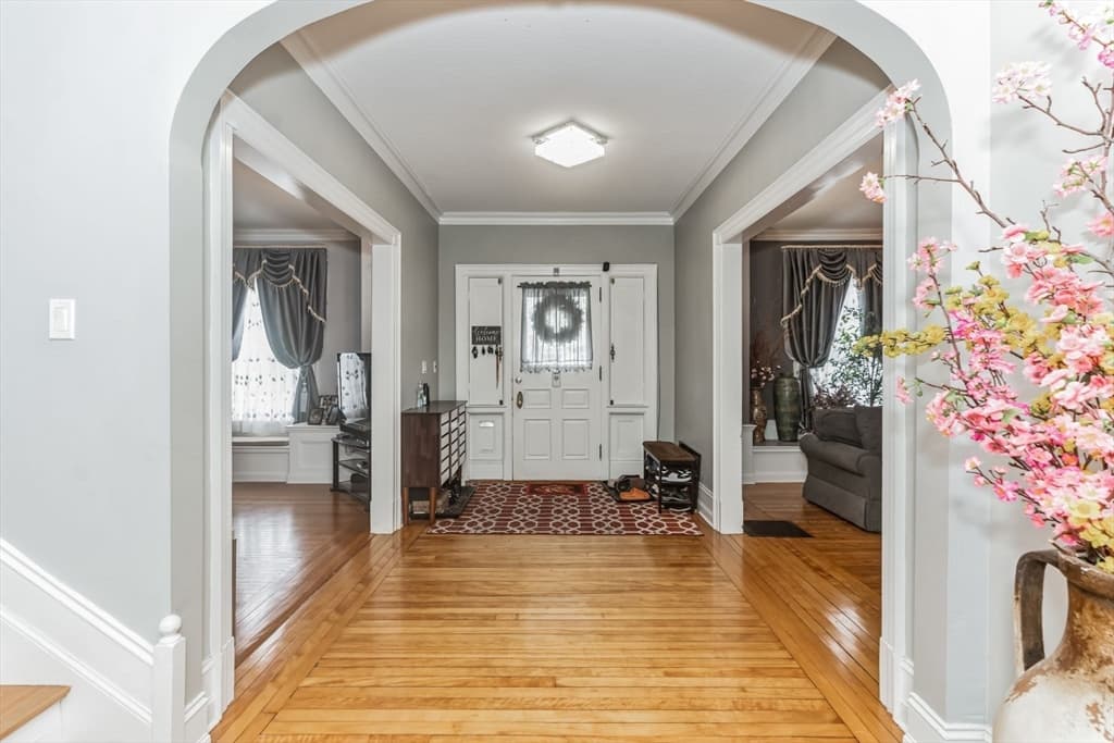 35 Somerset St photo 4