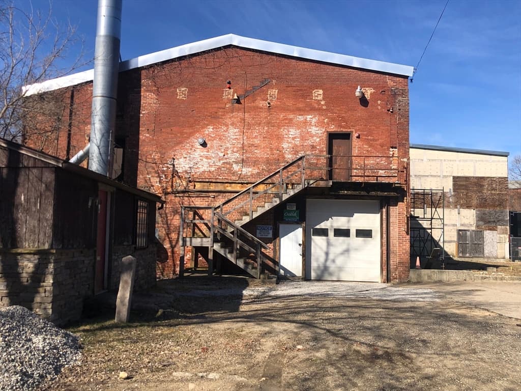 833 Rear Main St photo 5
