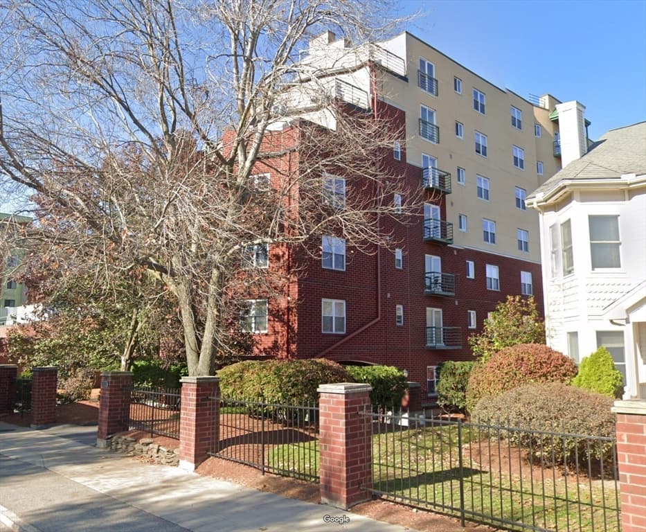655 Concord Ave #U-203