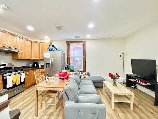 129 Cedar #3