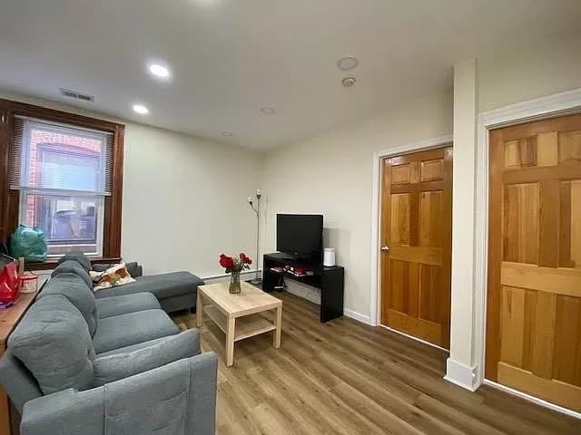 129 Cedar #3 photo 5