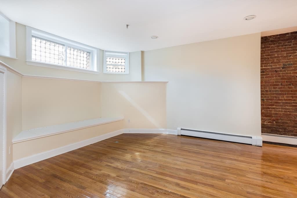 1778 Beacon St #101 photo 2
