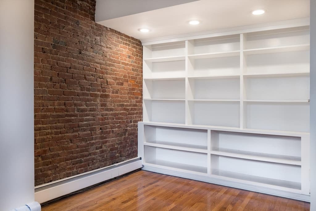 1778 Beacon St #101 photo 3