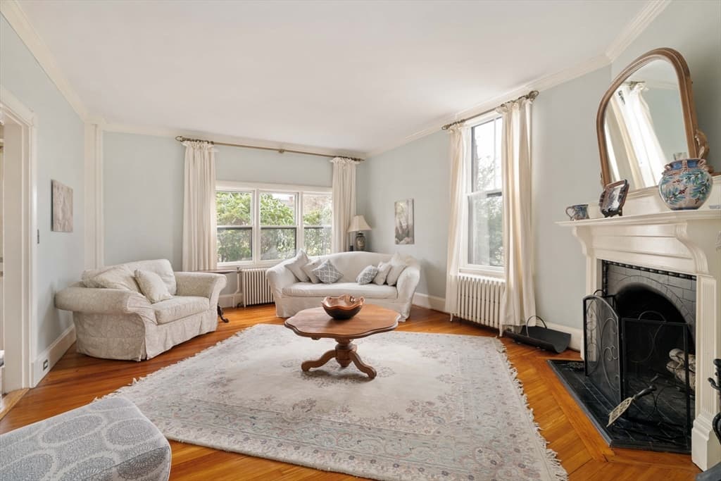 247 Fisher Avenue photo 3