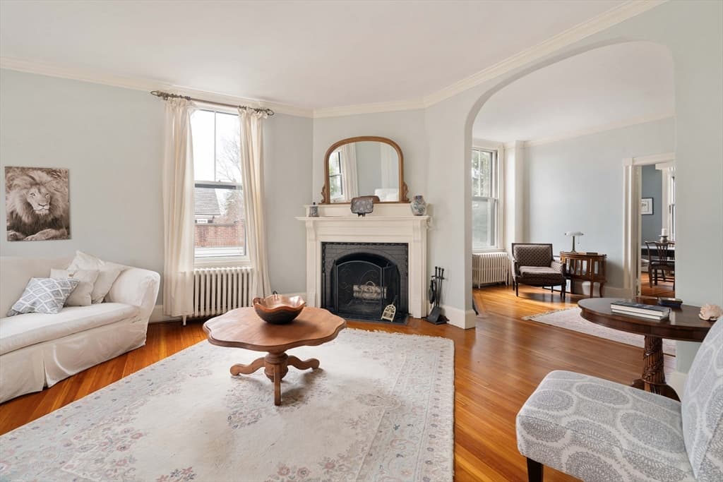 247 Fisher Avenue photo 4