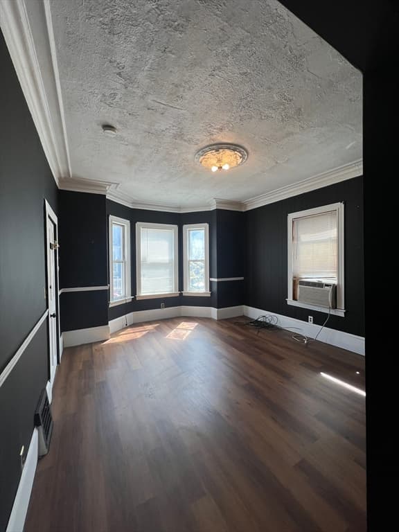 116 Brook Ave photo 3