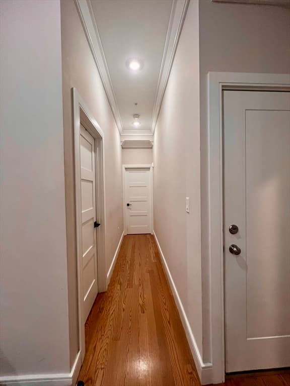 464 Sumner Street photo 3