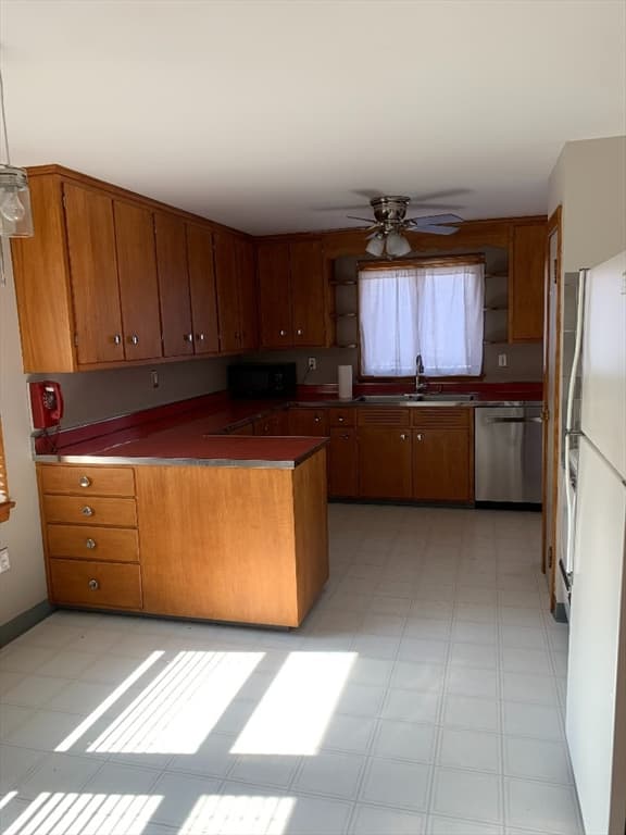 70 Bass Ave photo 5