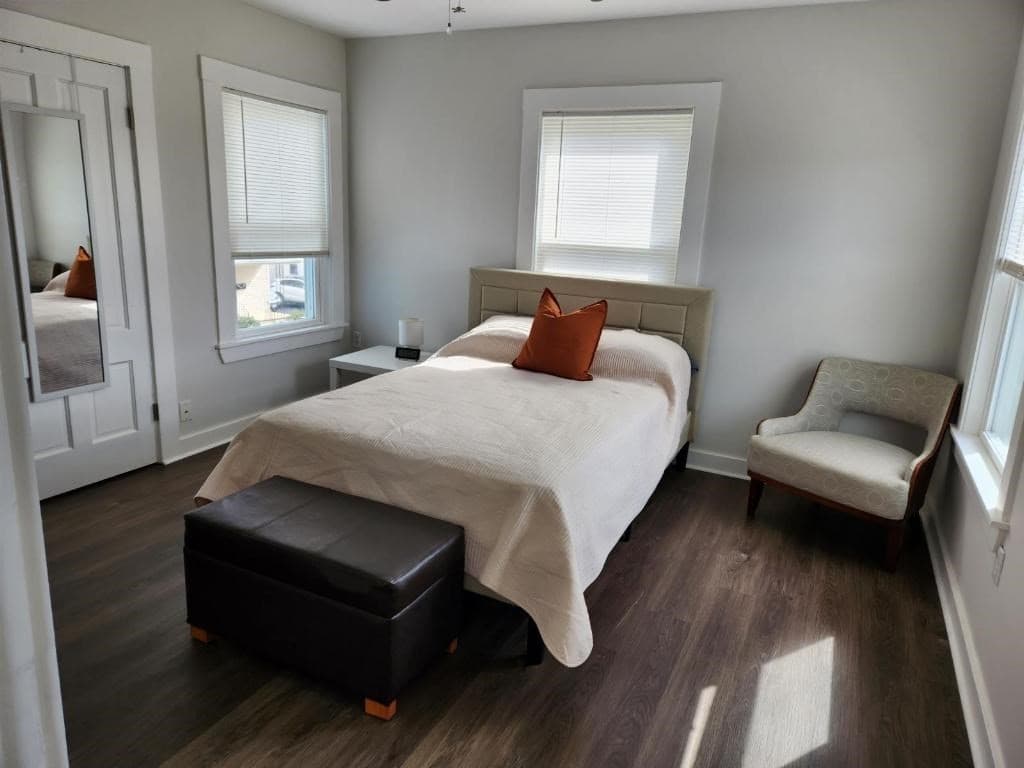 5 Blaine Ave #2 photo 4
