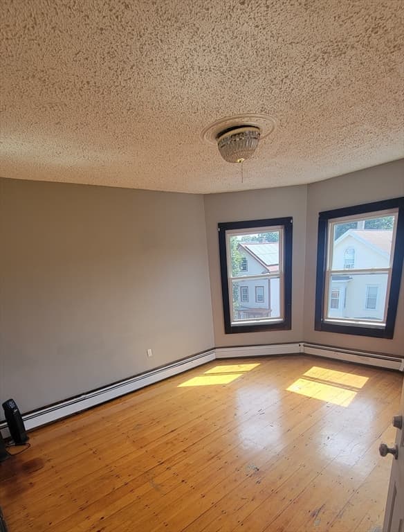 30 Edgewood St #3 photo 2