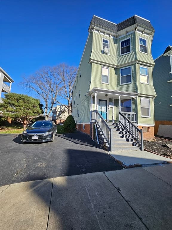 30 Edgewood St #3