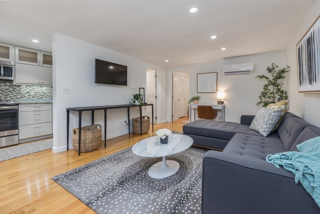 3 Anderson Place #1 photo 3