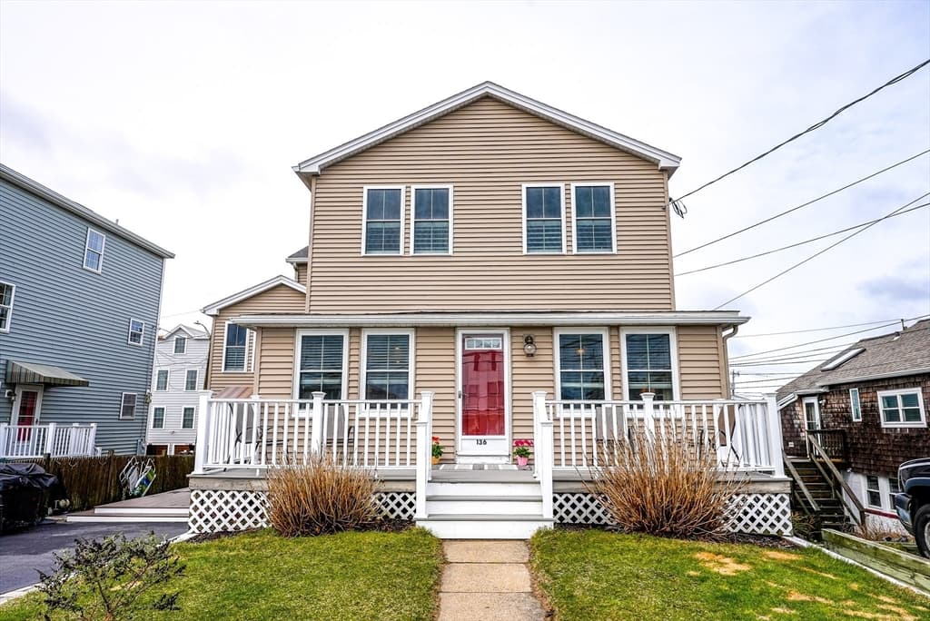 136 Railroad Ave #A photo 2