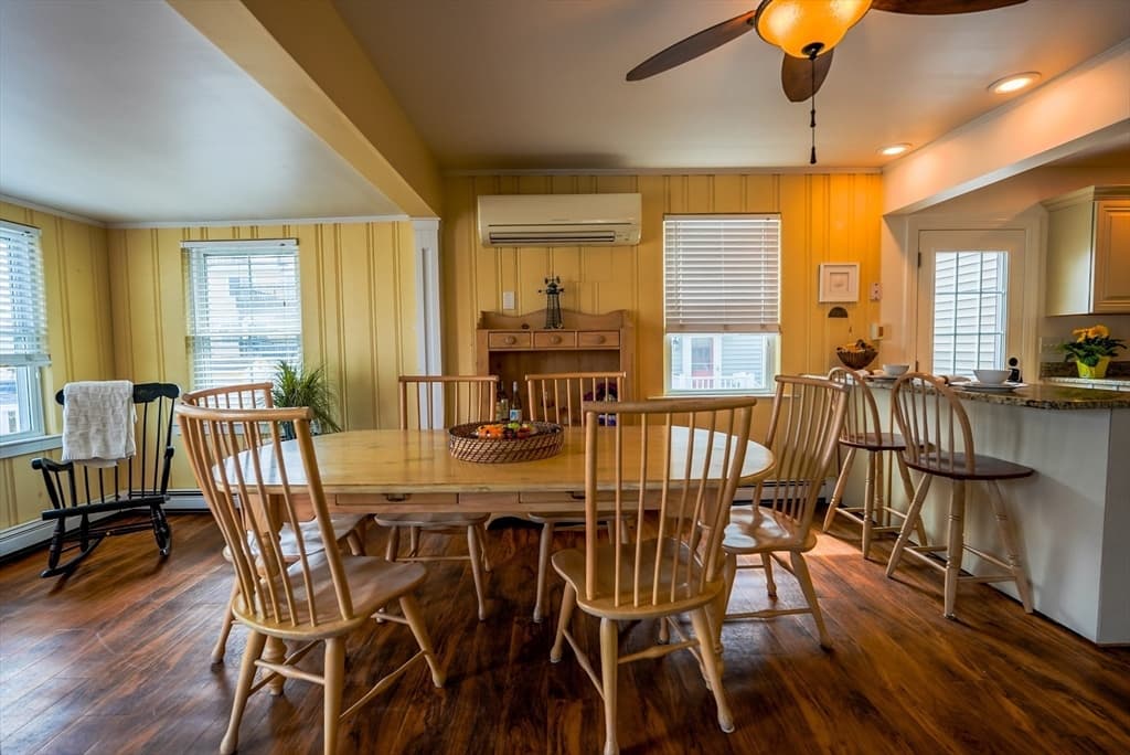 136 Railroad Ave #A photo 5