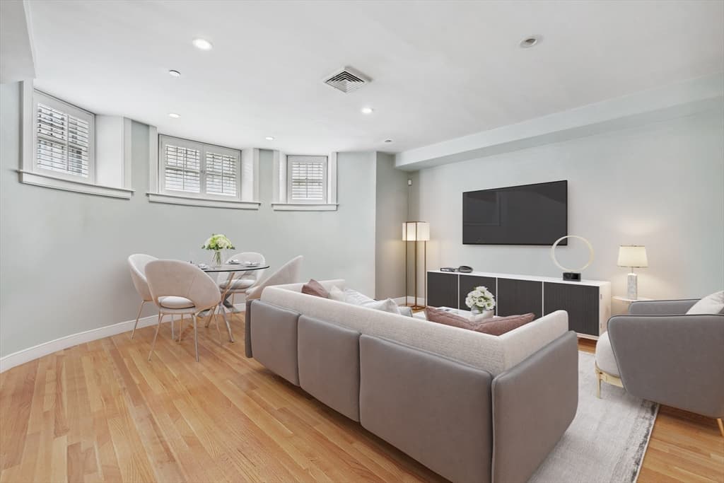 185 Marlborough St #B photo 3