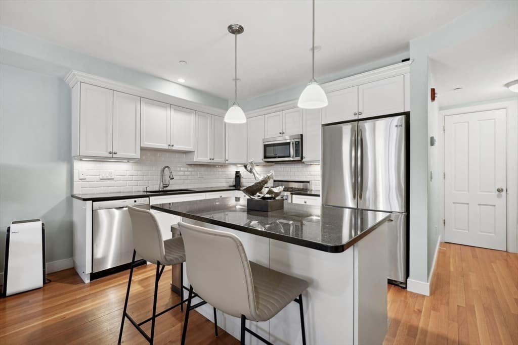 185 Marlborough St #B photo 5