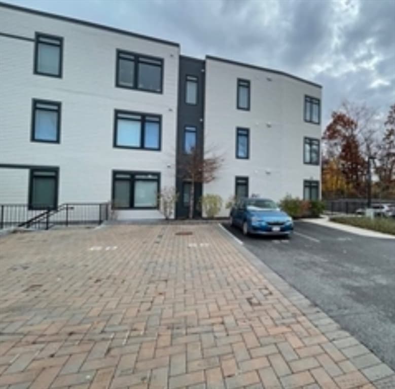 4945 Washington Street #404 photo 2