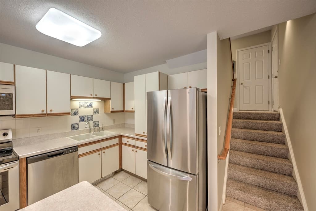 705 Fairway Village #705 photo 4