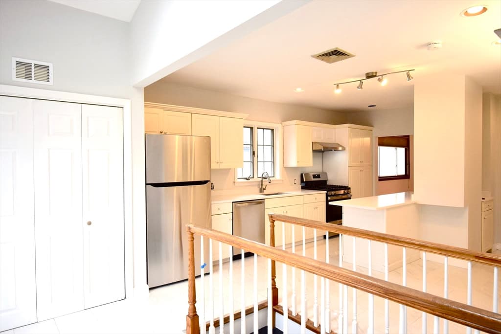 144-146 Cleveland Ave #2