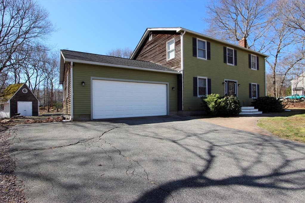 16 Billys Lane photo 4