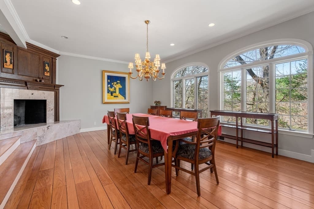 155 Waban Ave photo 4