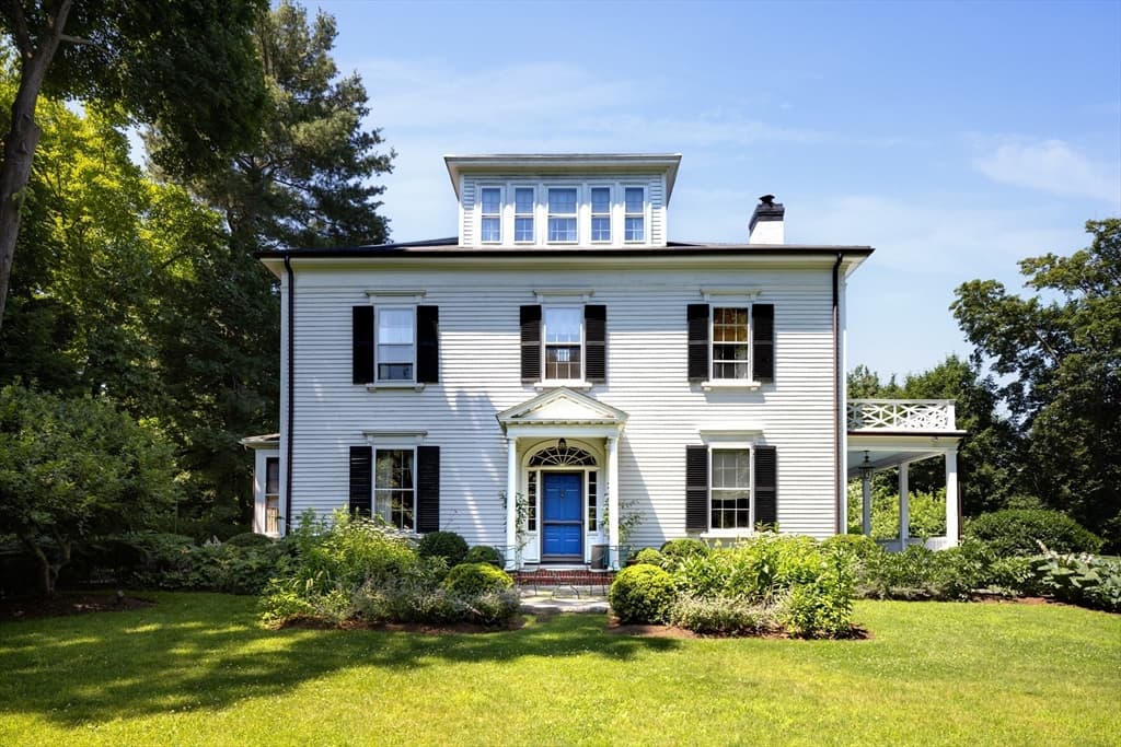 371 Walnut Street
