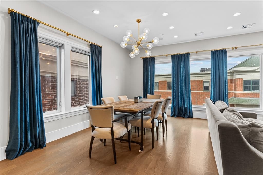 247 D St #3 photo 2