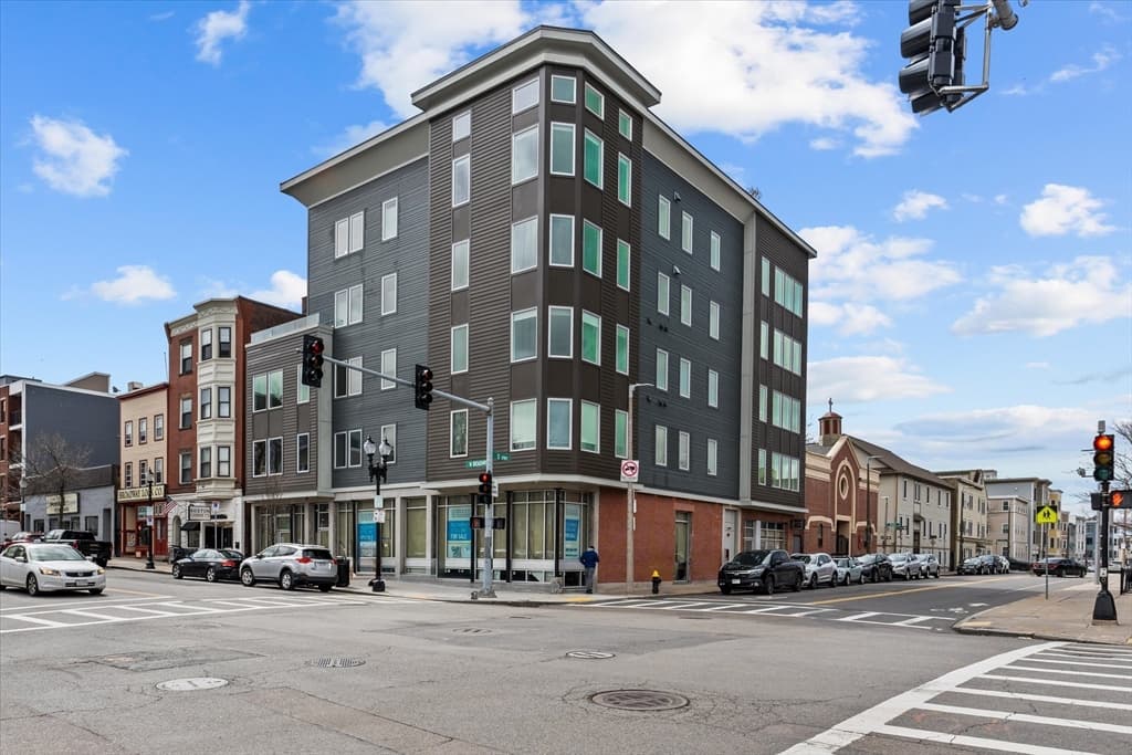 247 D St #3