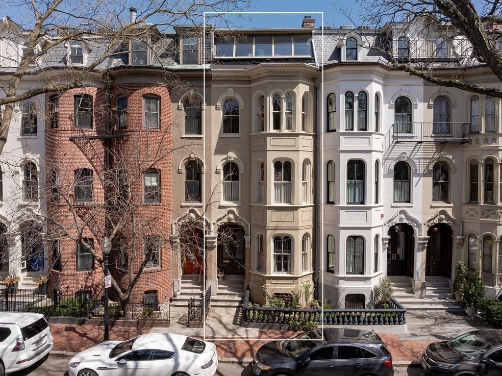 7 Rutland Square