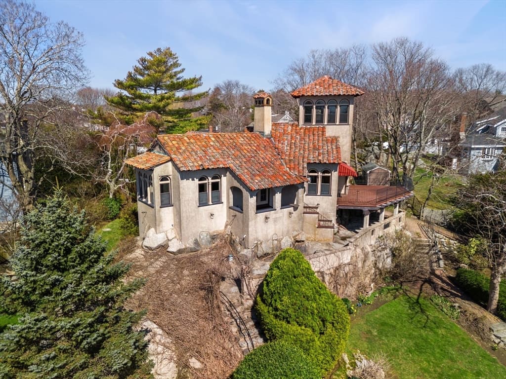 246 Ocean Avenue photo 3